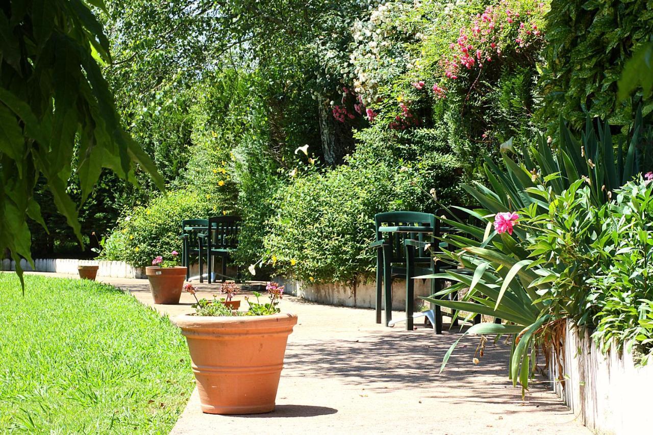 Hotel Le Trinquet Louhossoa Εξωτερικό φωτογραφία